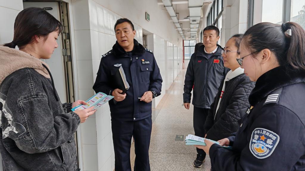 726622a643b971f928efb75c3c423b6